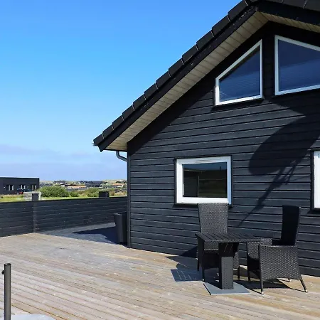 Three-bedroom Holiday In 36 Casa vacanze